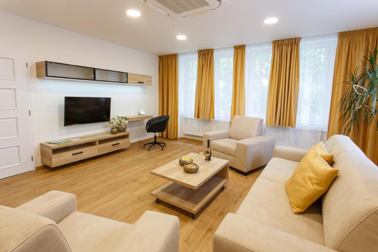 Apartments Villa Whitehouse Ostrava Kültér fotó