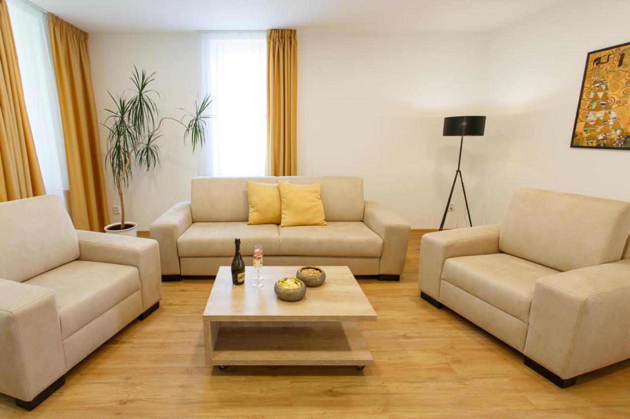 Apartments Villa Whitehouse Ostrava Kültér fotó
