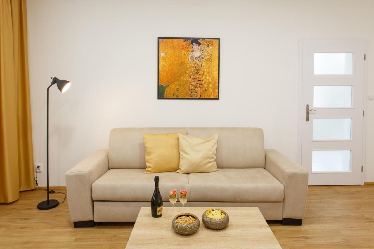 Apartments Villa Whitehouse Ostrava Kültér fotó